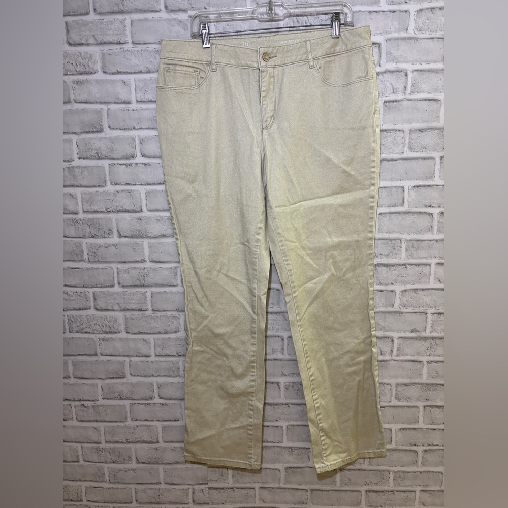 Liz Claiborne Women's Straight Leg Jeans in Cream shimmer size 12